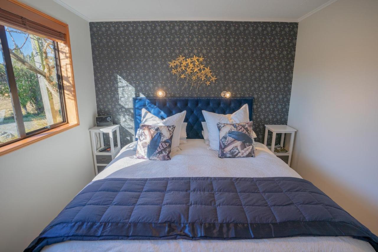 Alpine Rock B&B Te Anau Esterno foto