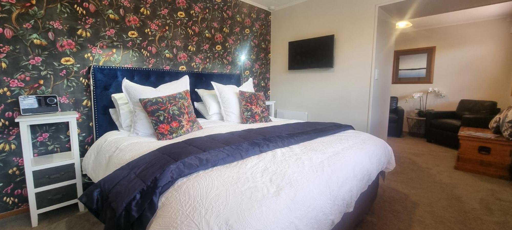 Alpine Rock B&B Te Anau Esterno foto